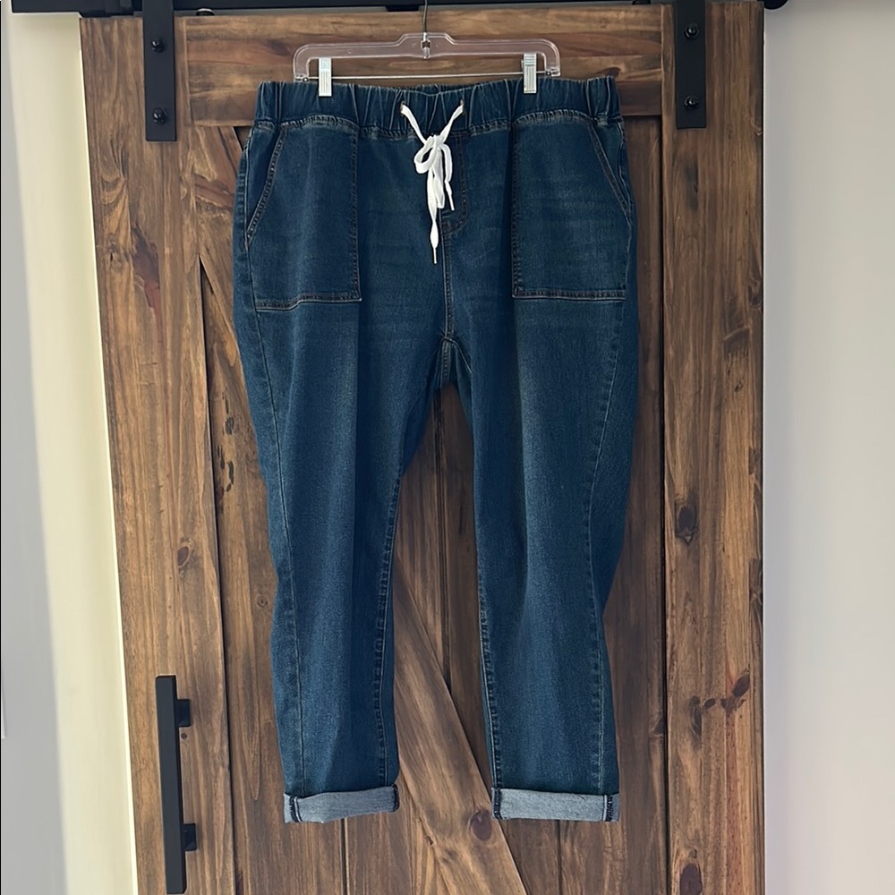 EUC BloomChic Casual Blue Denim with White Drawstring